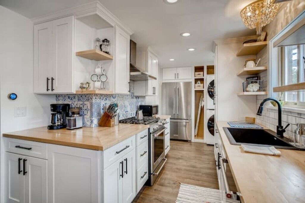 Photo of Kitchen in Arvada Plaza Area