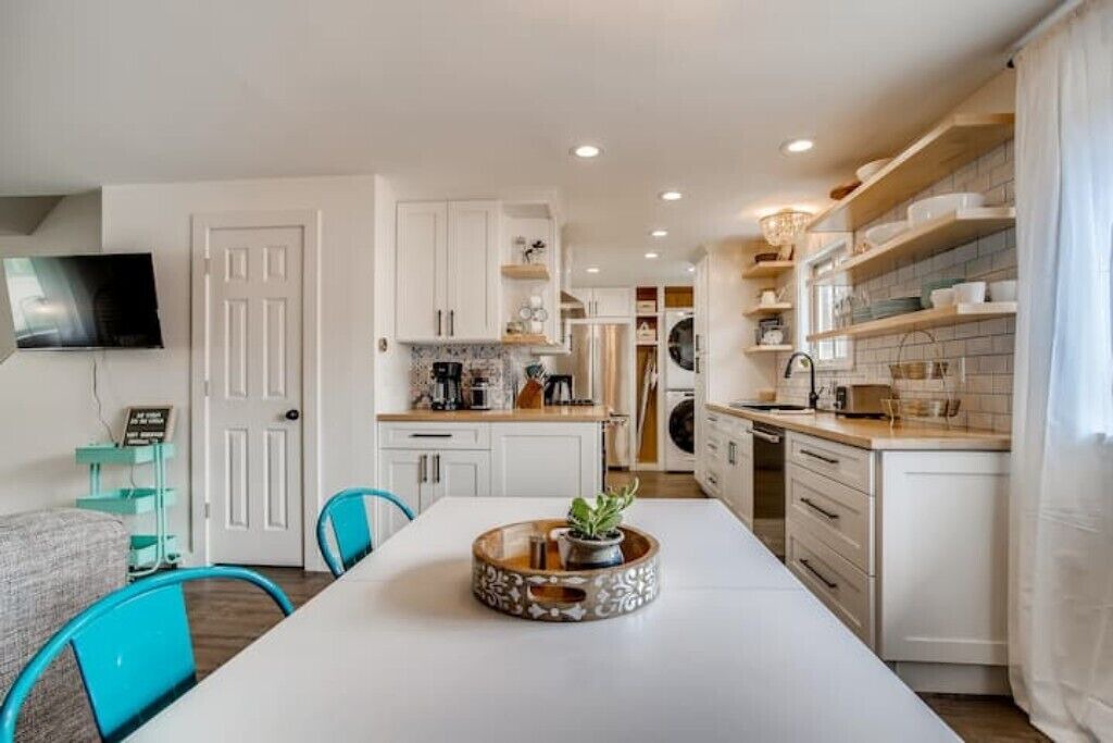 Photo of Kitchen in Arvada Plaza Area