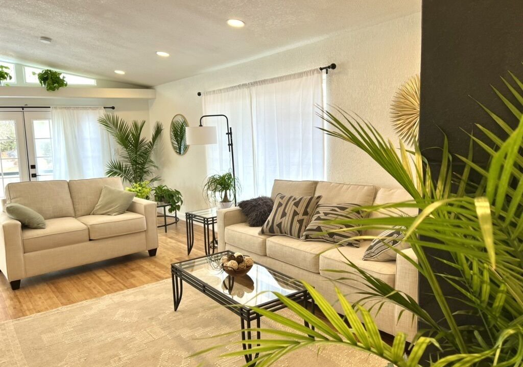 Photo of Livingroom in Longmont