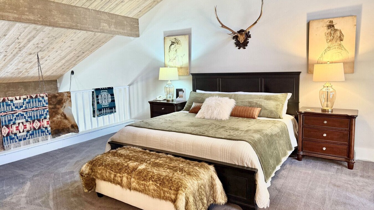 Photo of Bedroom in Purgatory