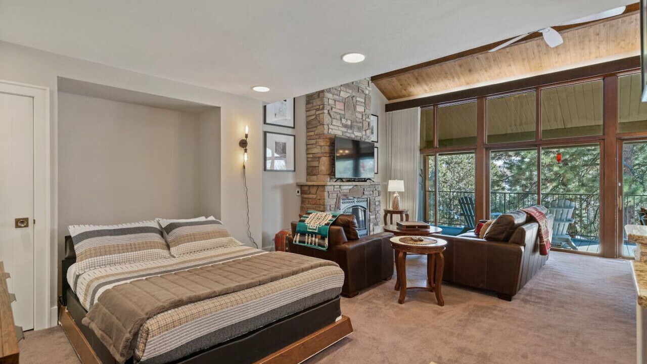 Photo of Bedroom in Purgatory