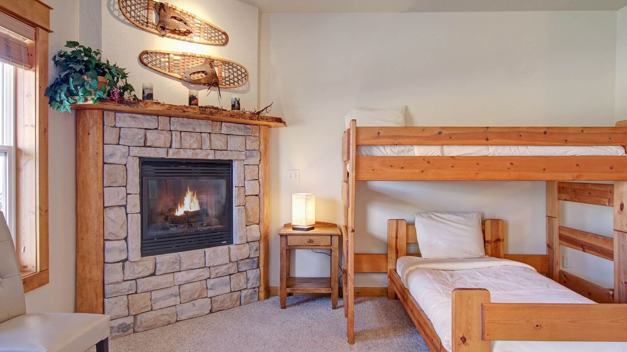Photo of Livingroom in Estes Park