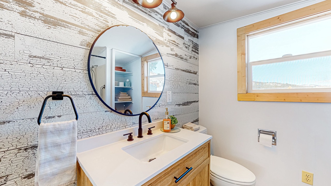 Photo of Bathroom in Park County