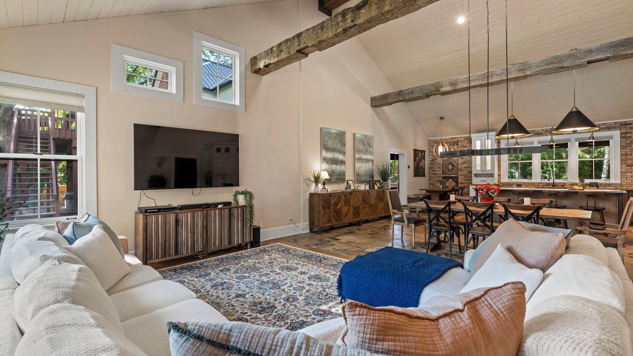Photo of Livingroom in Hermosa
