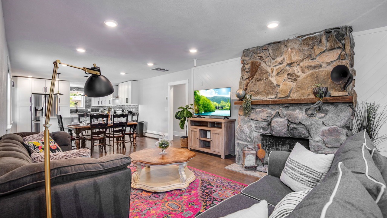 Photo of Livingroom in Sloan Lake