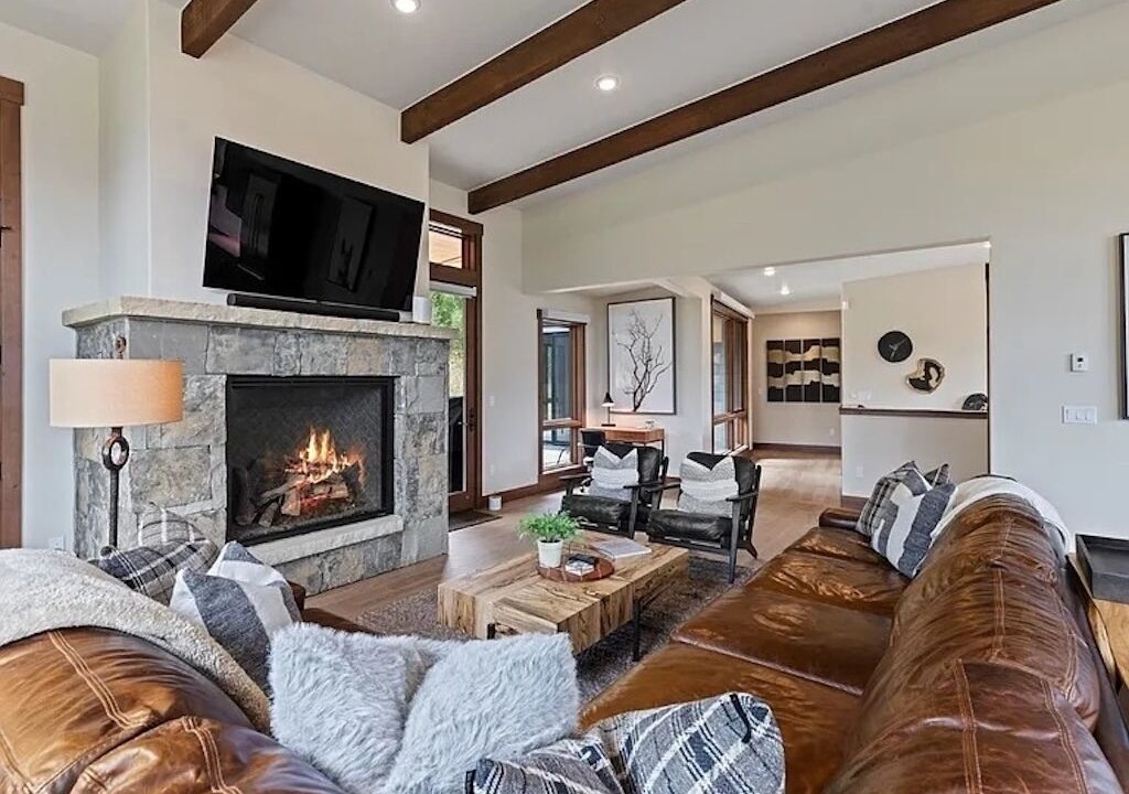 Photo of Livingroom in Silverthorne