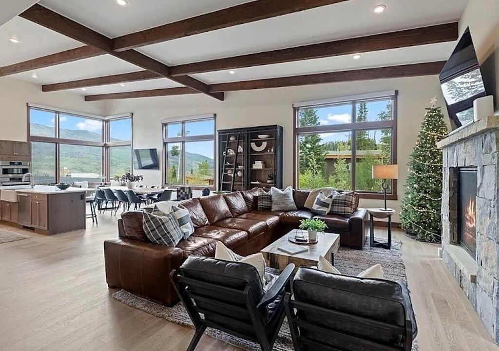 Photo of Livingroom in Silverthorne