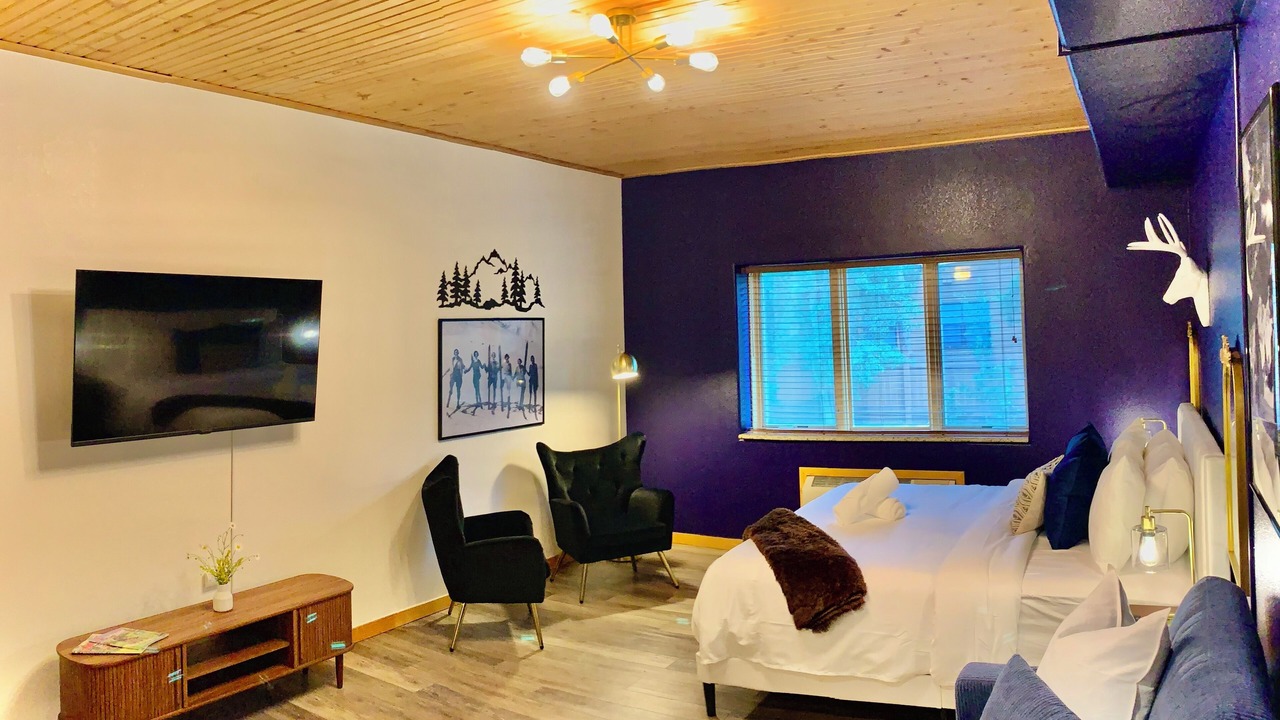 Photo of Bedroom in Mountain House