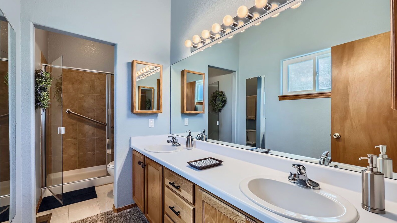 Photo of Bathroom in Monument