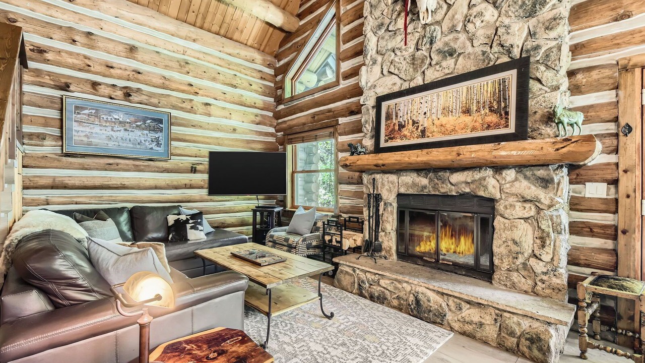Photo of Livingroom in Timbercreek Lodges