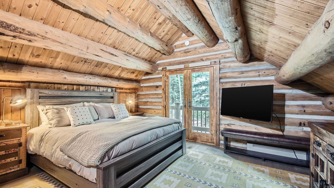 Photo of Bedroom in Timbercreek Lodges