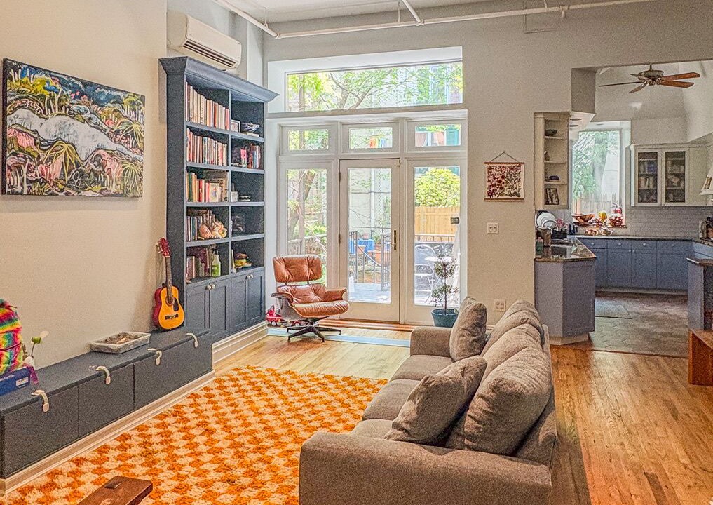 Photo of Livingroom in Bloomingdale