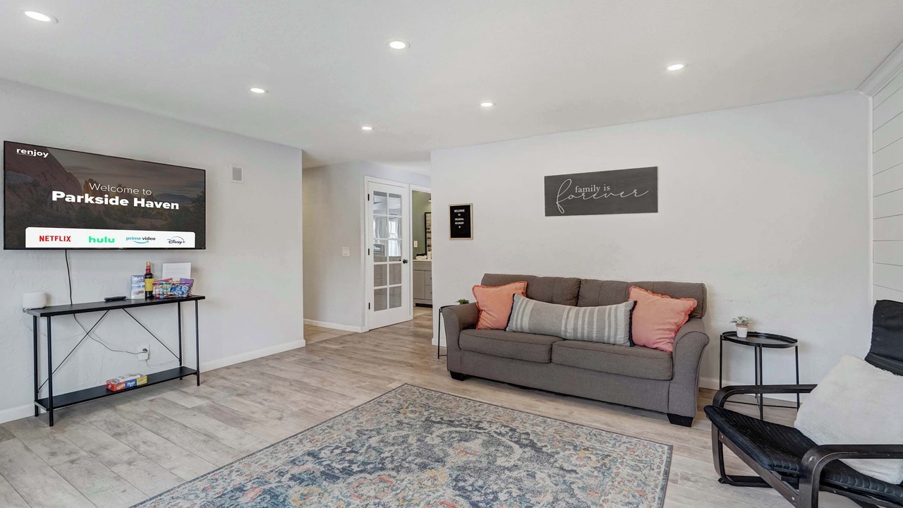 Photo of Bedroom in Monument