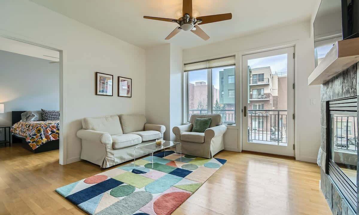 Photo of Livingroom in Central Boulder