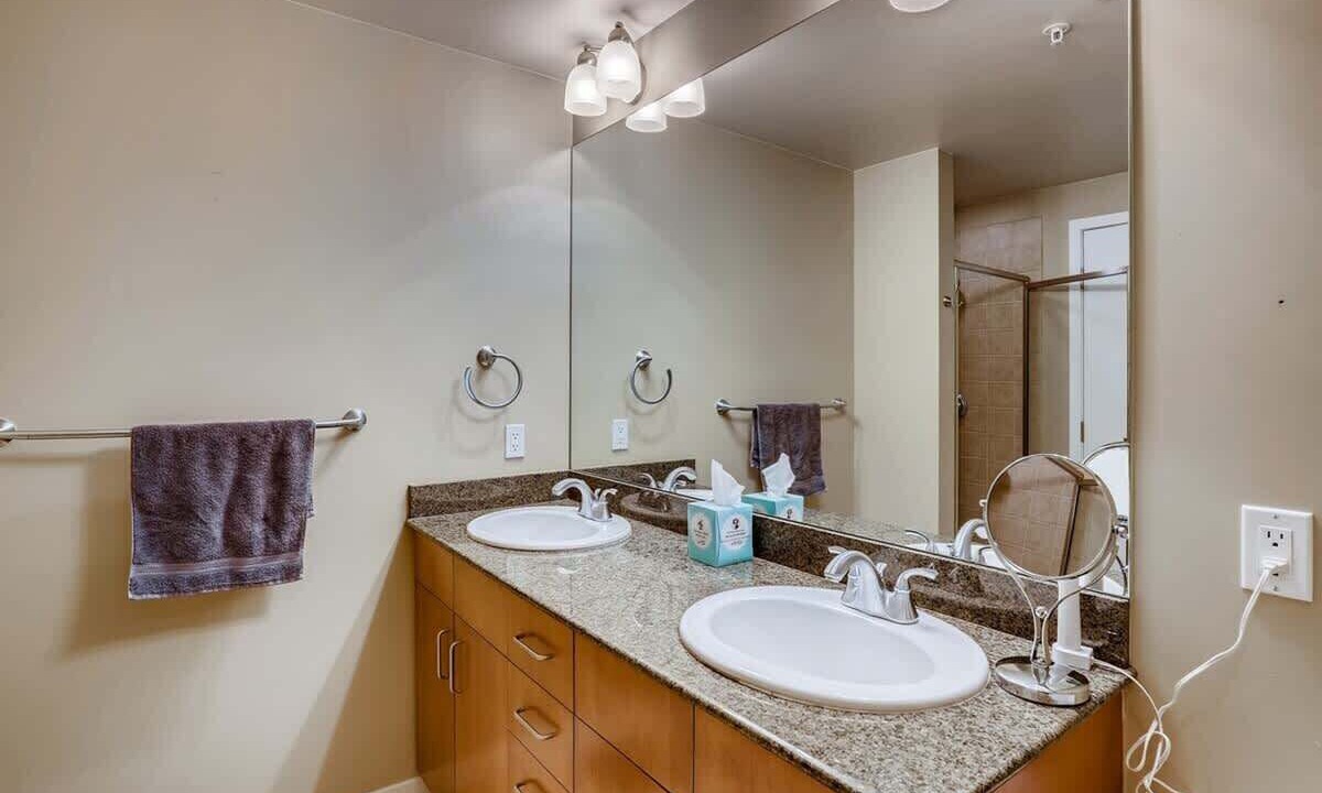 Photo of Bathroom in Central Boulder