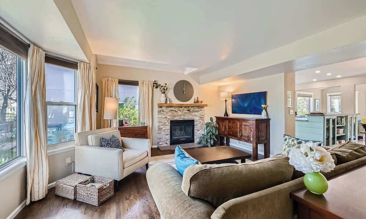 Photo of Livingroom in Louisville