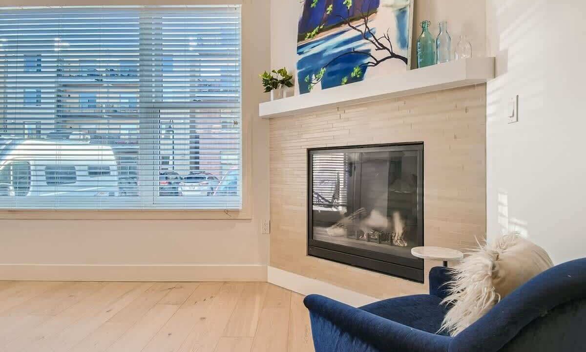 Photo of Livingroom in Central Boulder