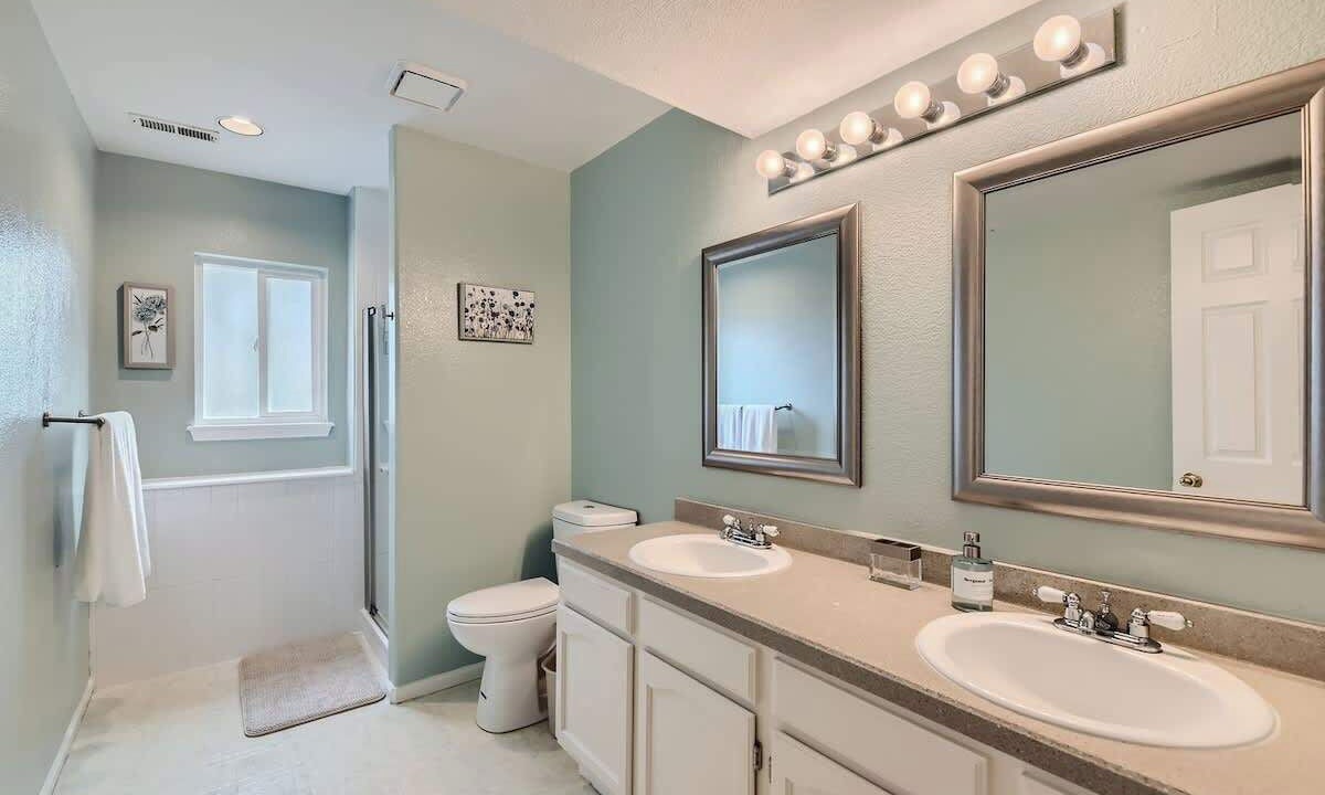 Photo of Bathroom in Broomfield