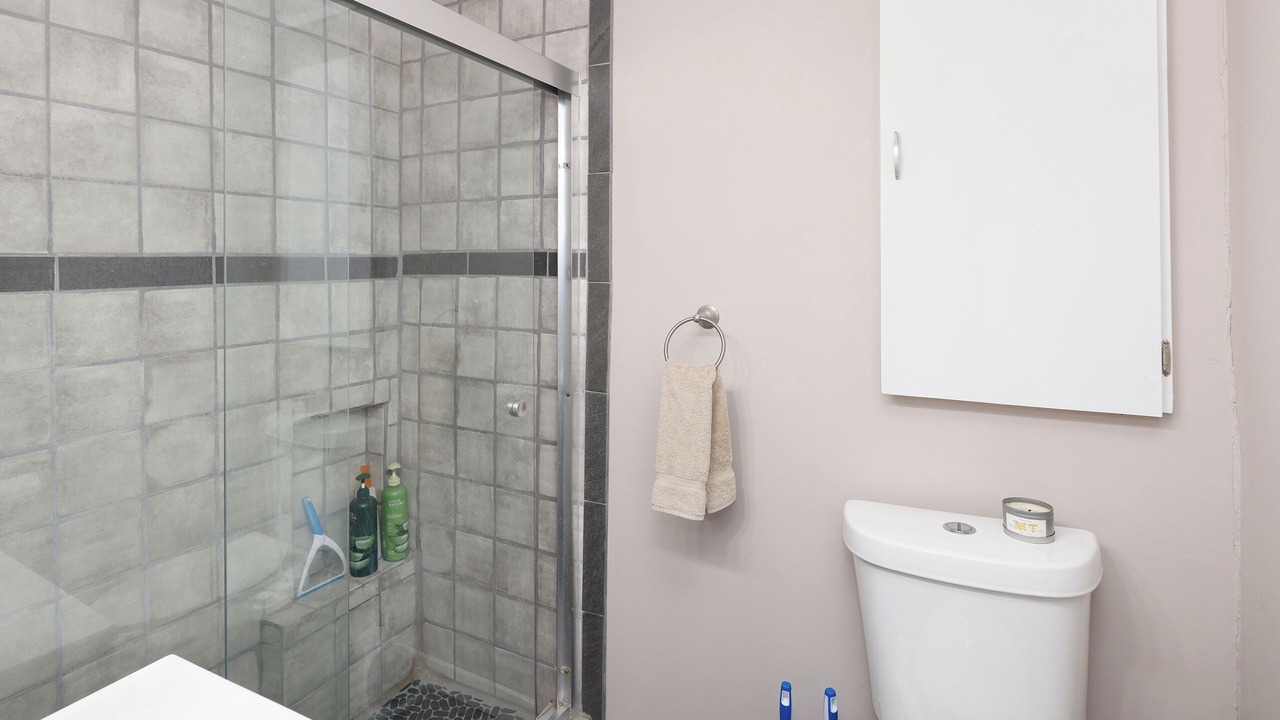 Photo of Bathroom in Kipling