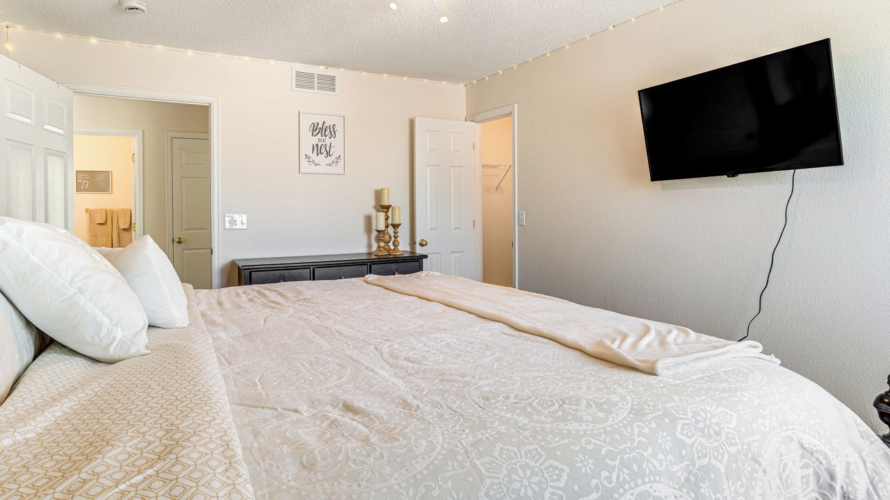 Photo of Bedroom in Green Valley Ranch