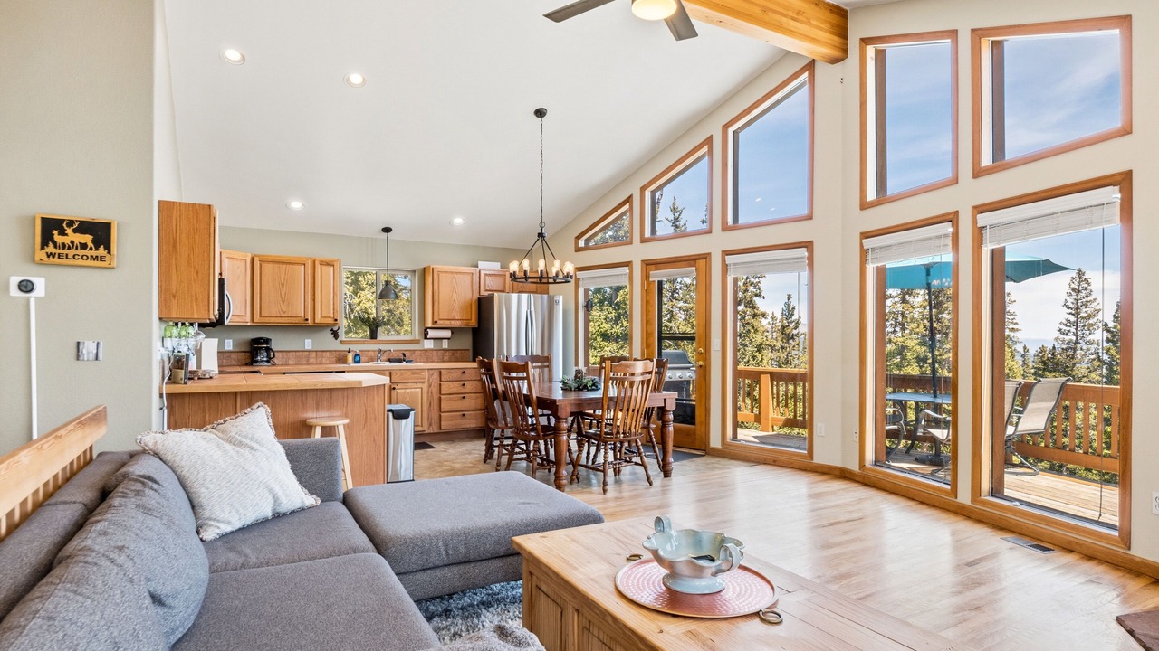Photo of Livingroom in Valley of the Sun