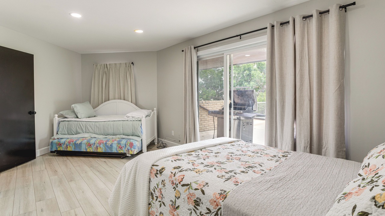 Photo of Bedroom in Aurora