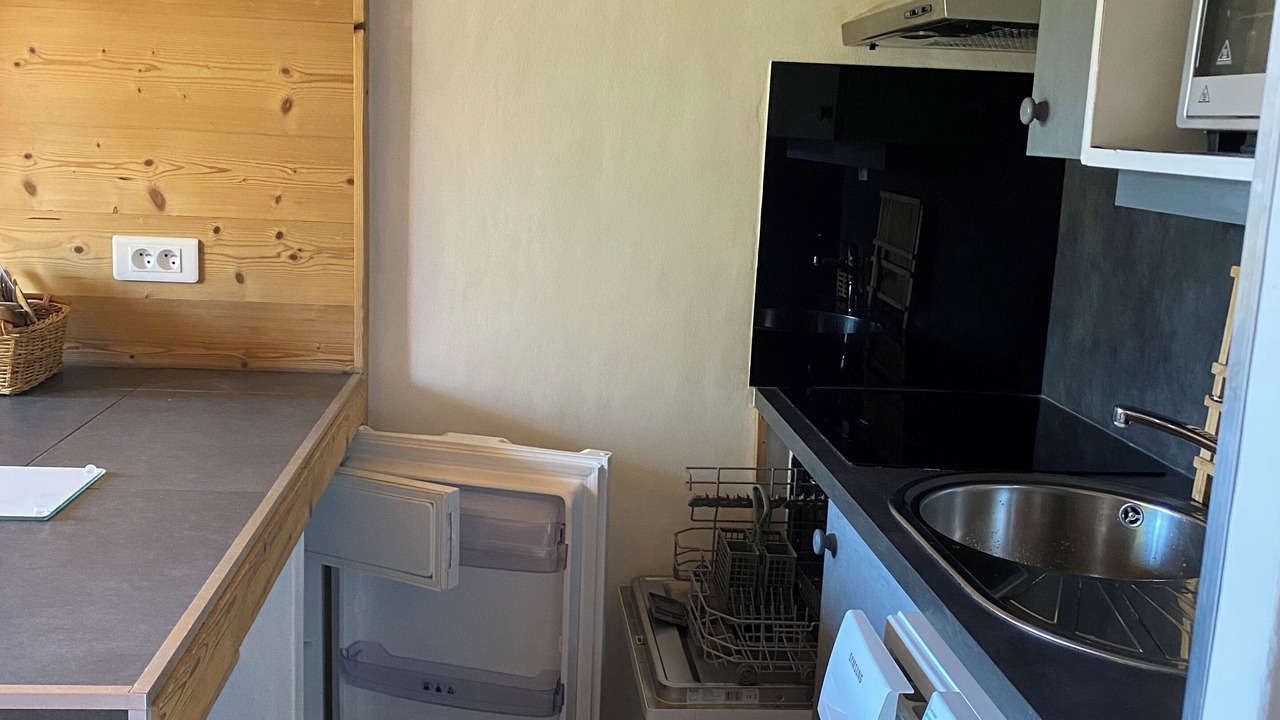 Photo of Kitchen in Demi-Quartier