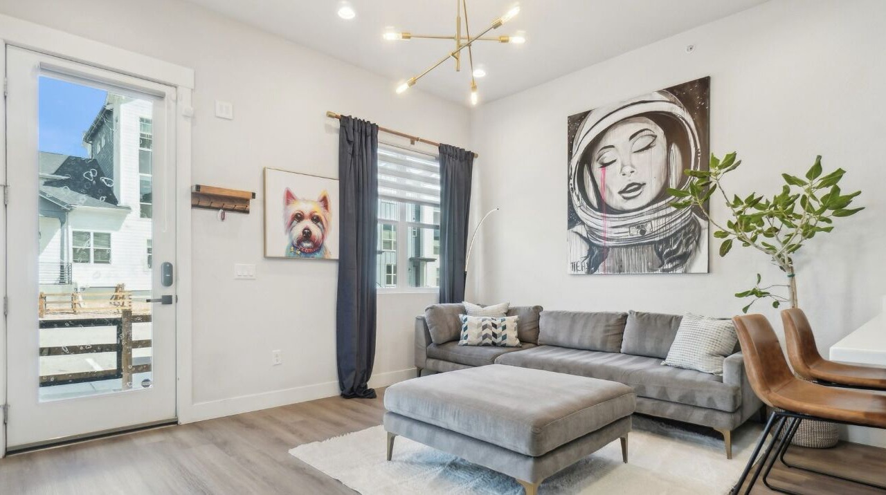 Photo of Livingroom in Berkley
