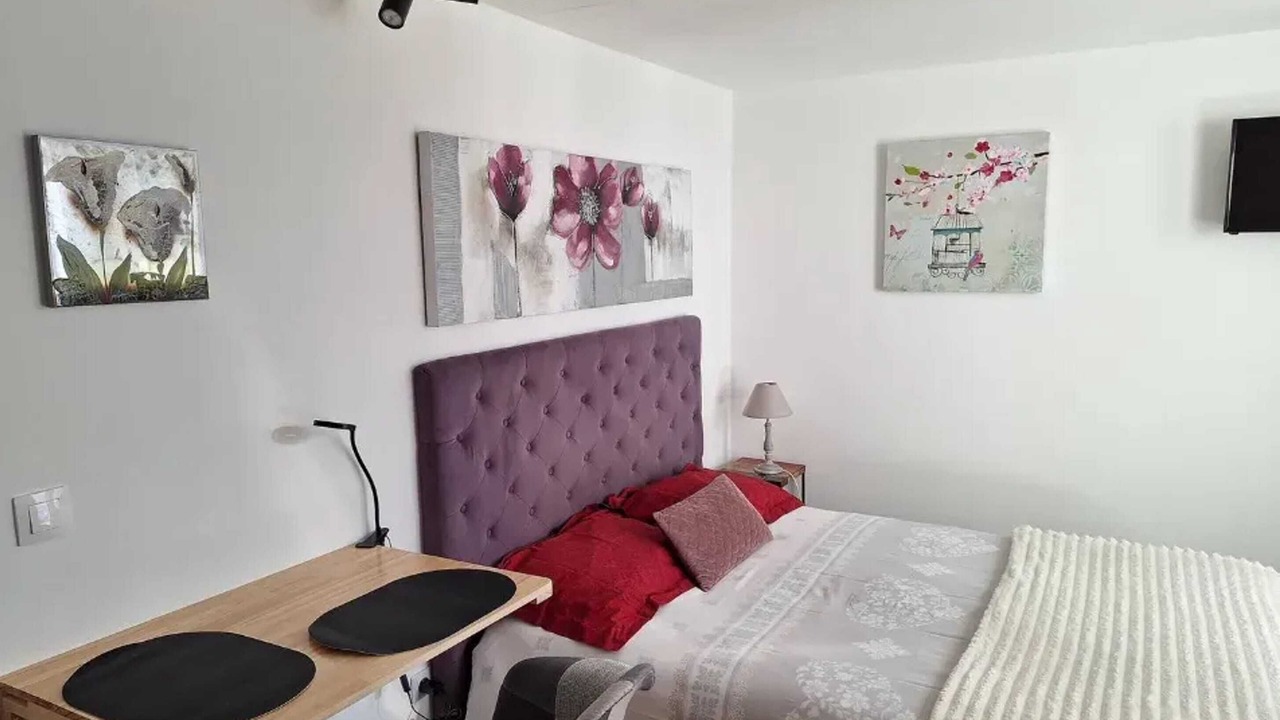 Photo of Bedroom in Valff