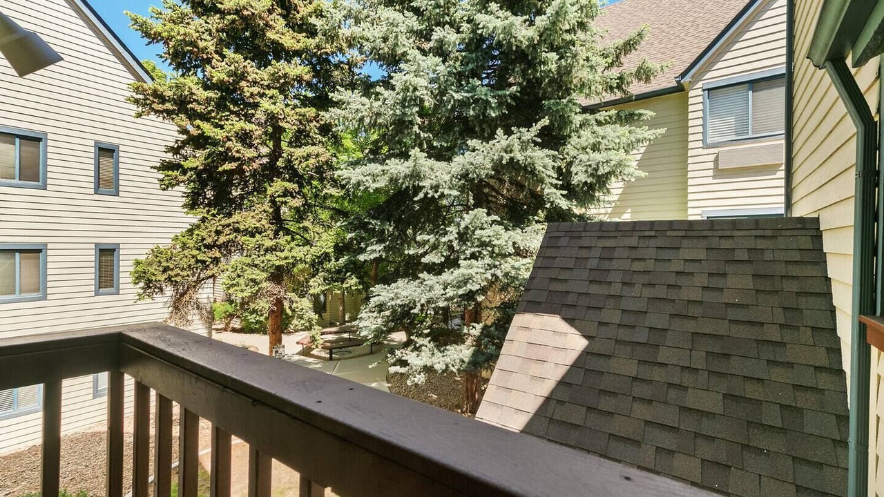 Photo of Patio Balcony in Englewood