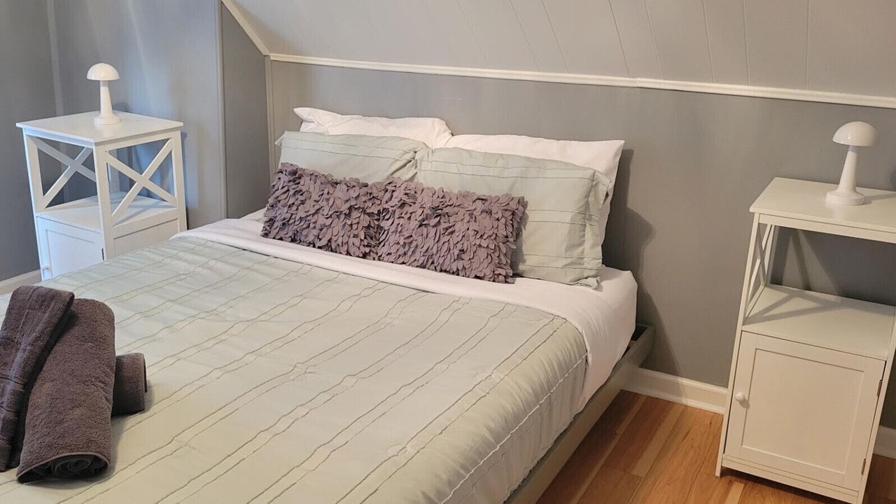 Photo of Bedroom in Historic District