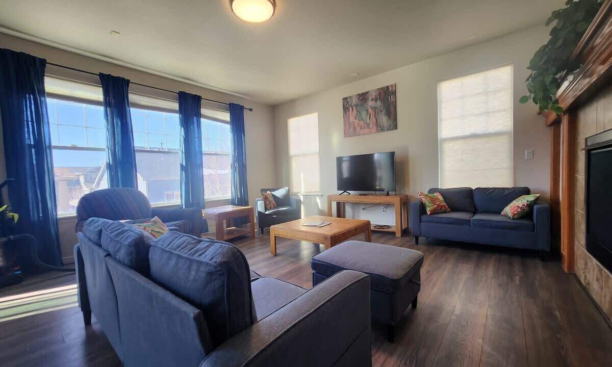 Photo of Livingroom in Aurora