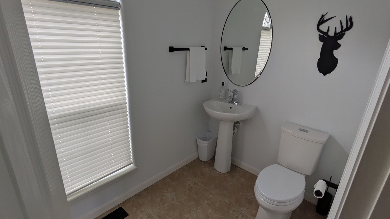 Photo of Bathroom in Monument