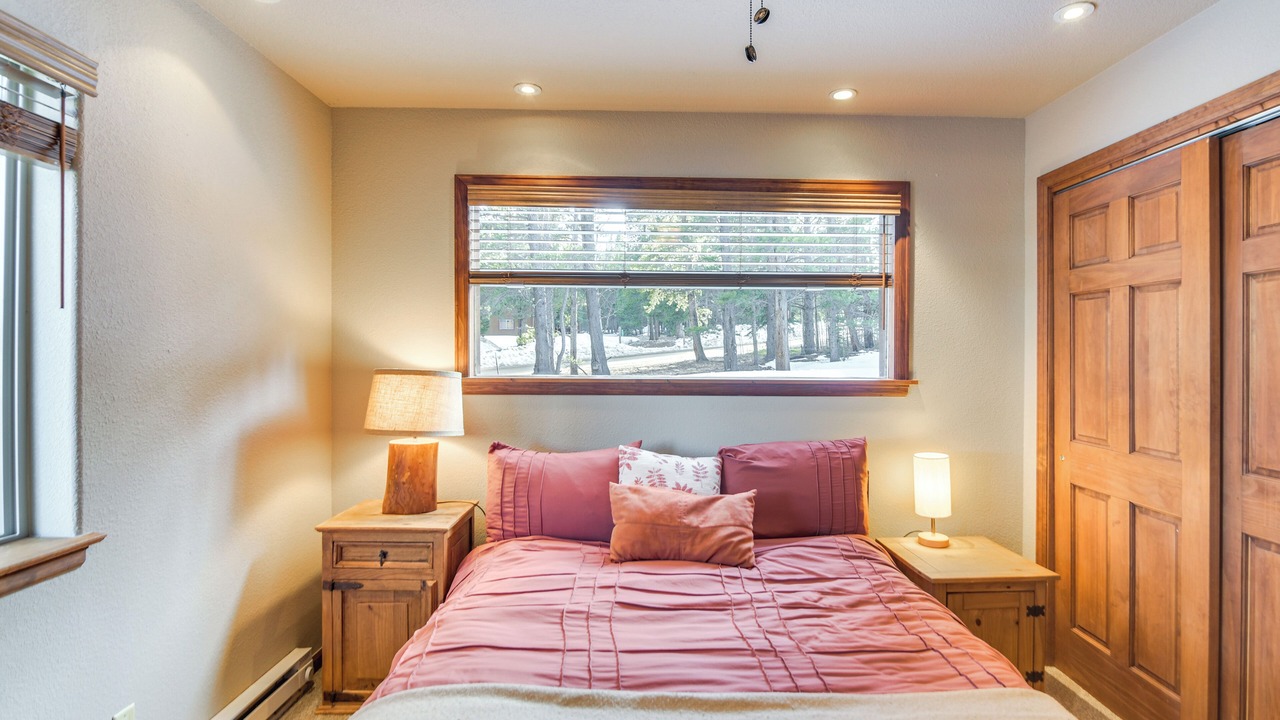 Photo of Bedroom in Valley of the Sun