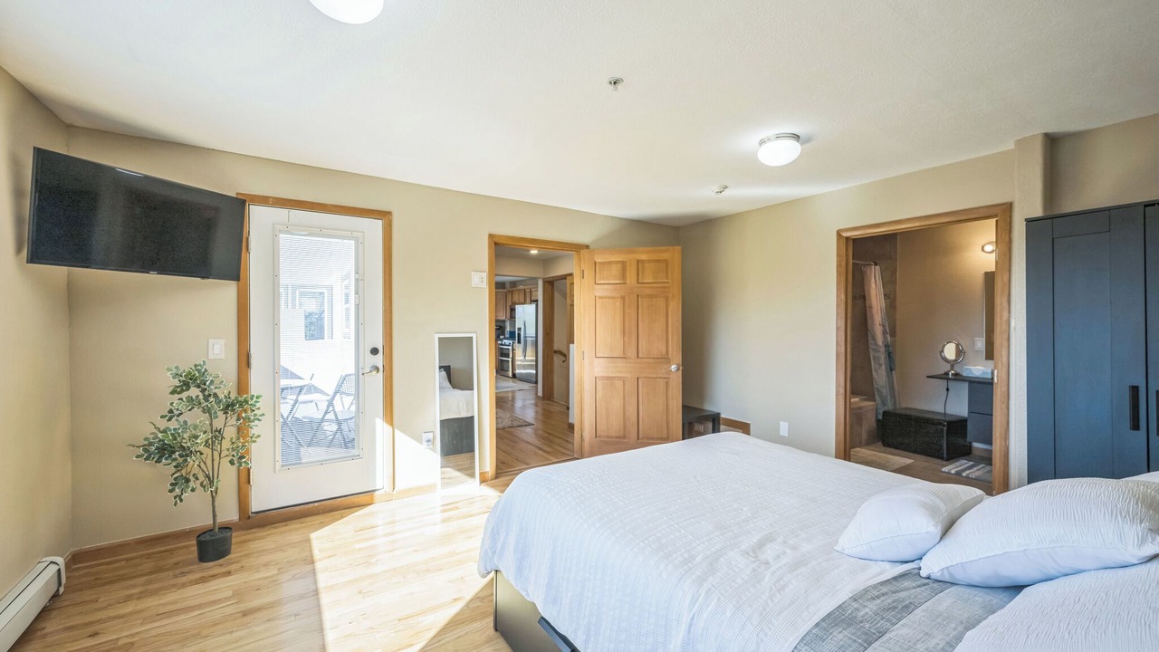 Photo of Bedroom in Castle Pines