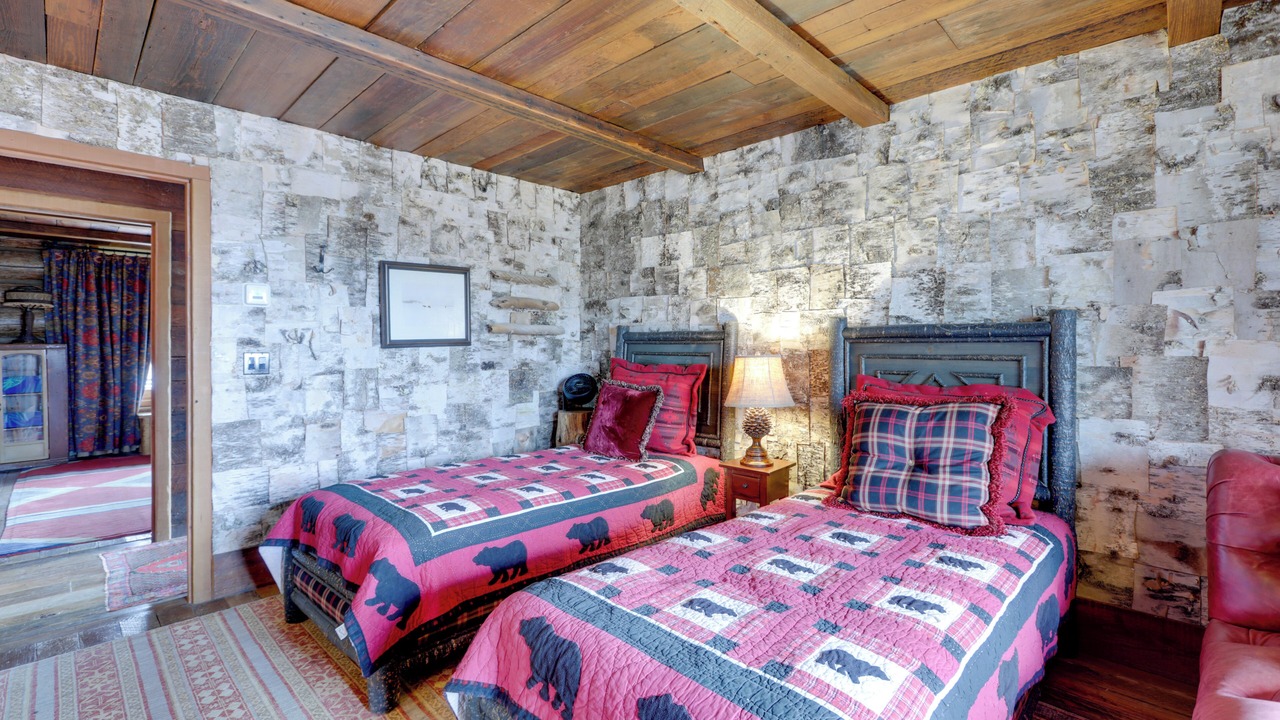 Photo of Bedroom in Gypsum