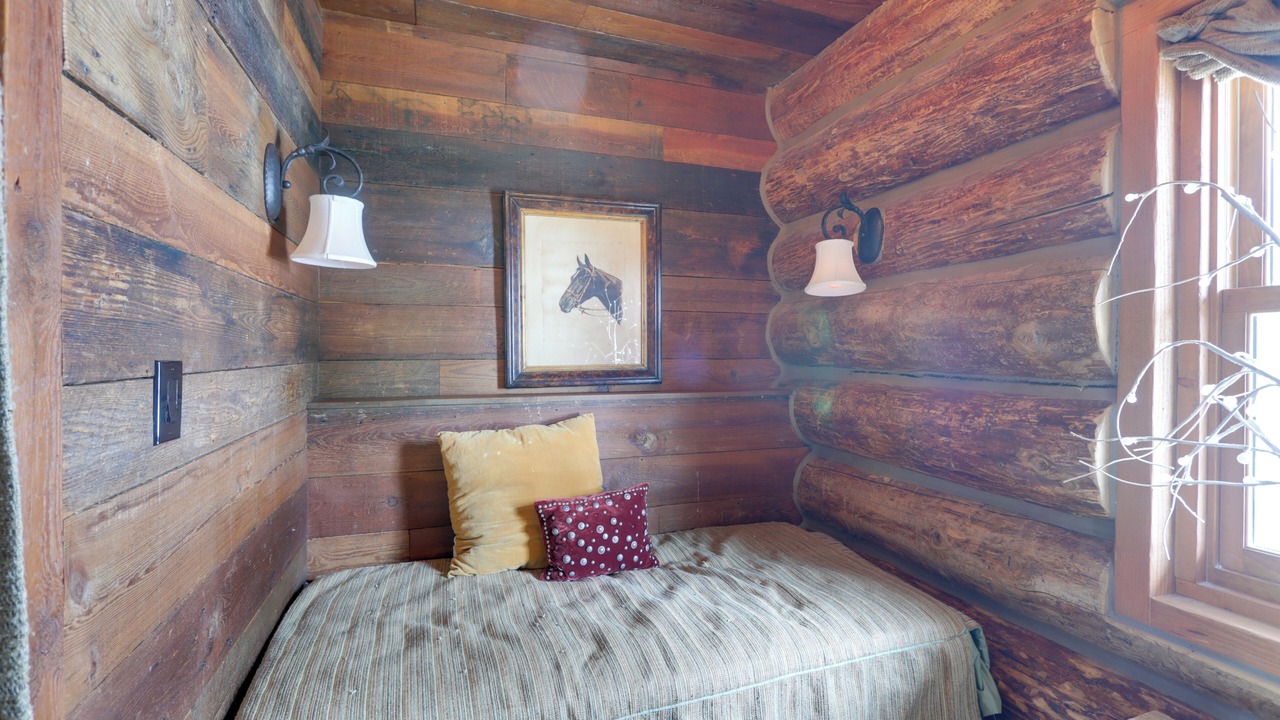 Photo of Bedroom in Gypsum