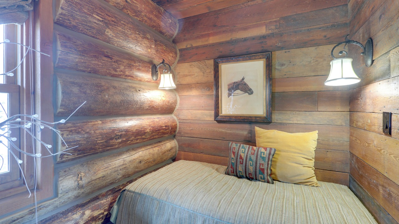 Photo of Bedroom in Gypsum