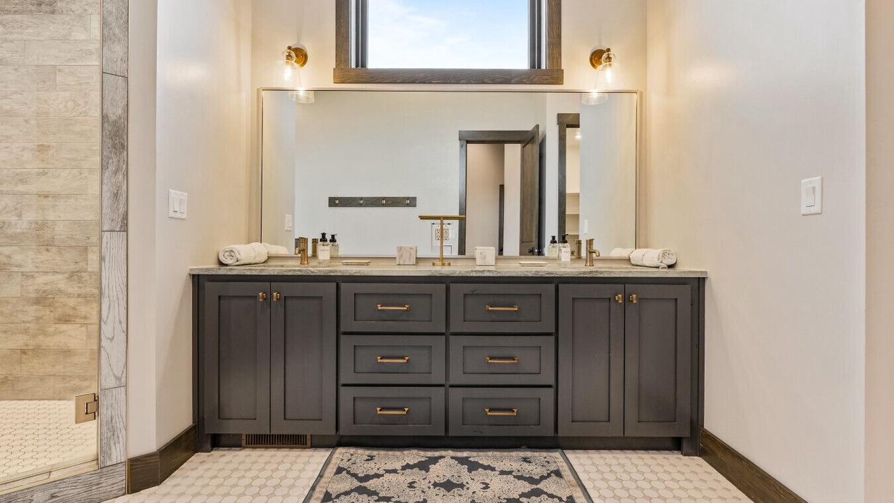Photo of Bathroom in Ashton