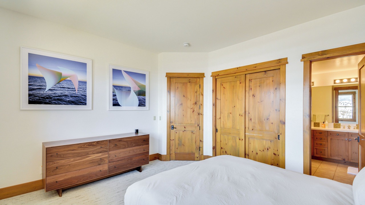 Photo of Bedroom in Edwards