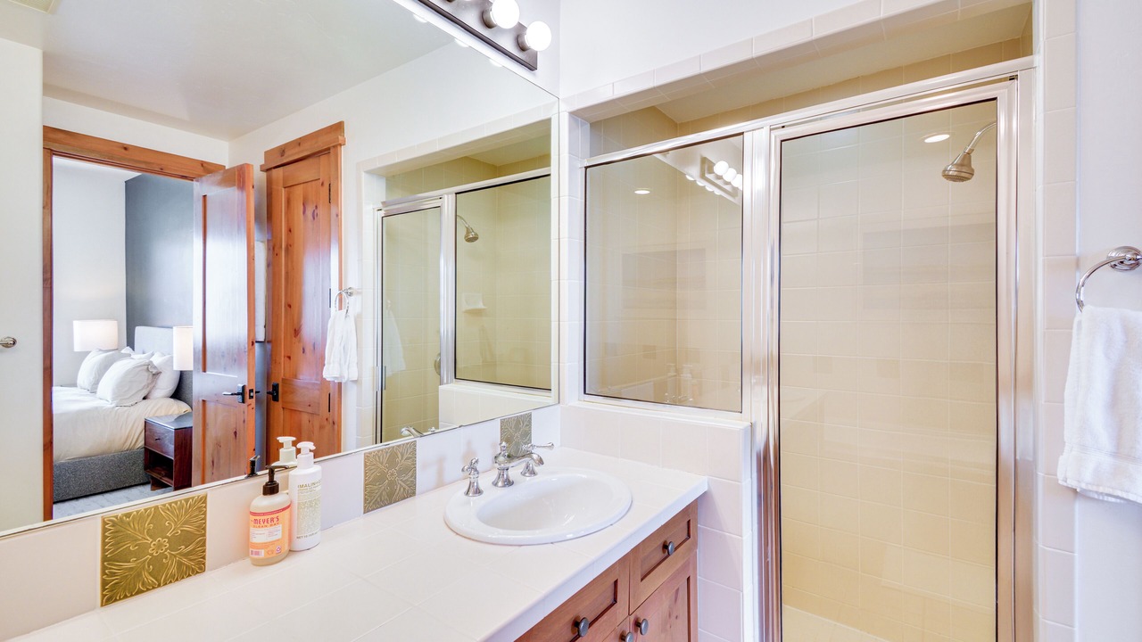 Photo of Bathroom in Edwards