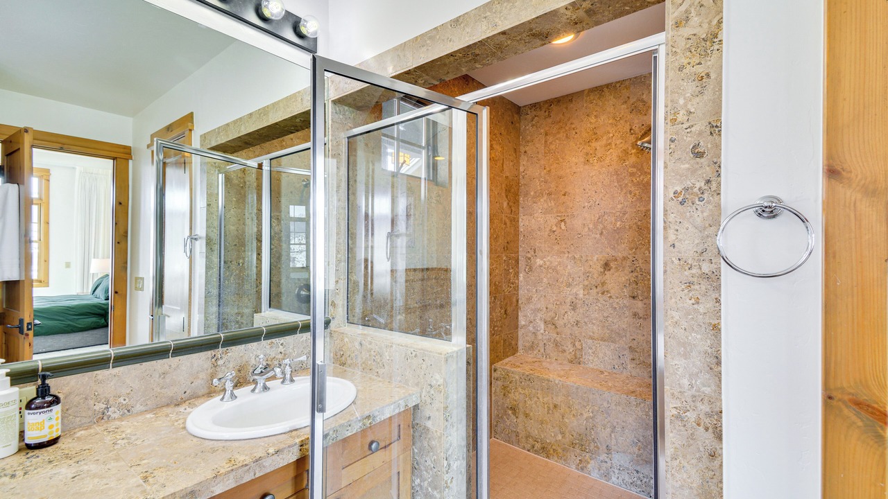 Photo of Bathroom in Edwards