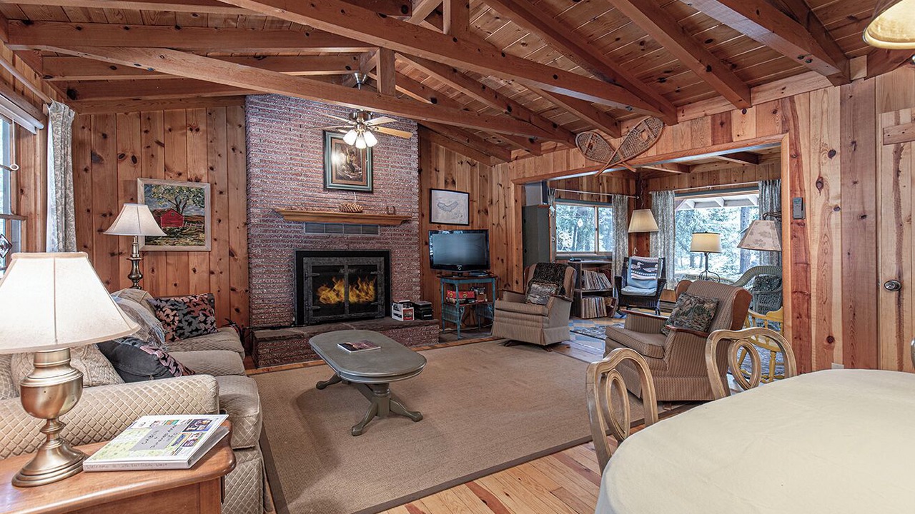 Photo of Livingroom in Bayfield