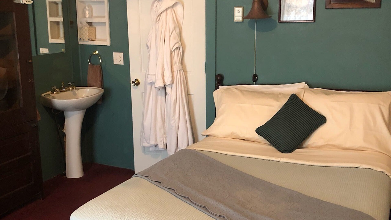 Photo of Bedroom in Silverton