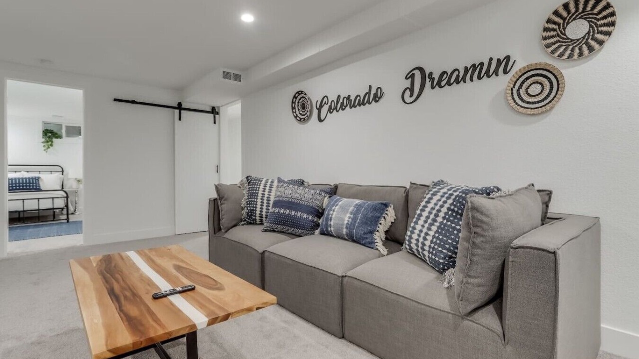 Photo of Livingroom in South Westminster