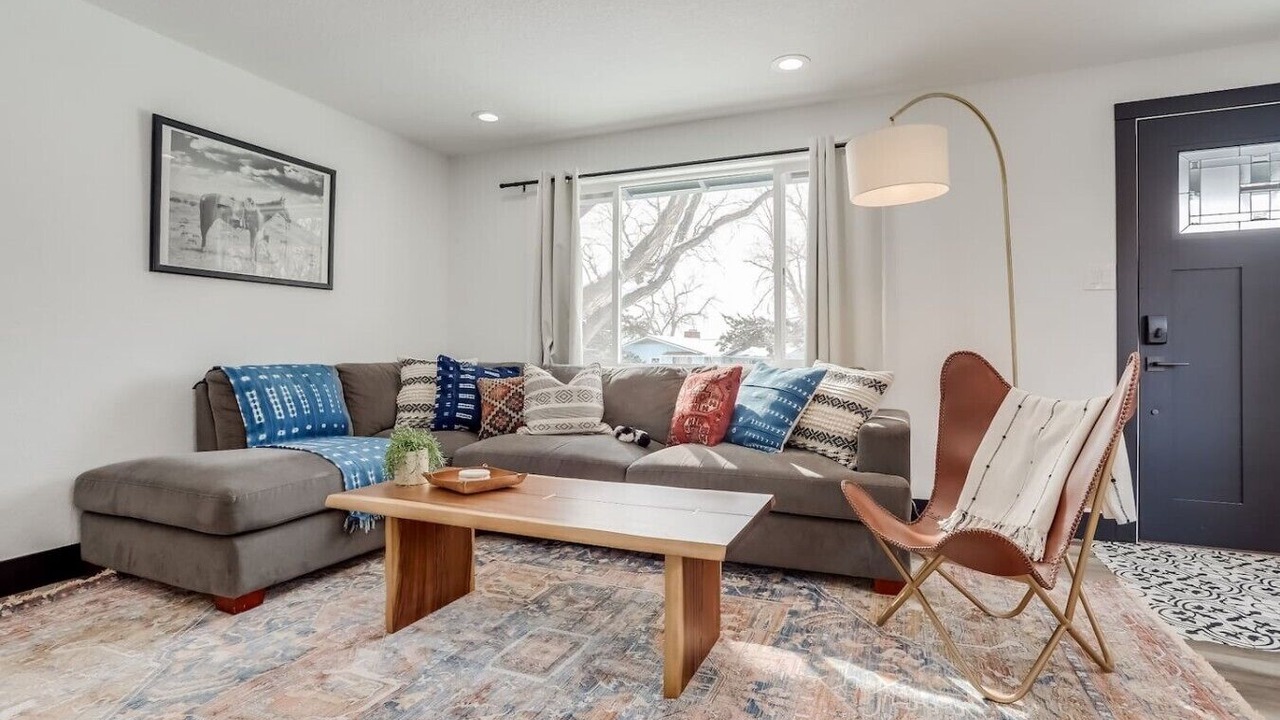 Photo of Livingroom in South Westminster