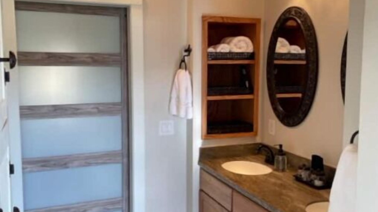 Photo of Bathroom in Indian Mountain