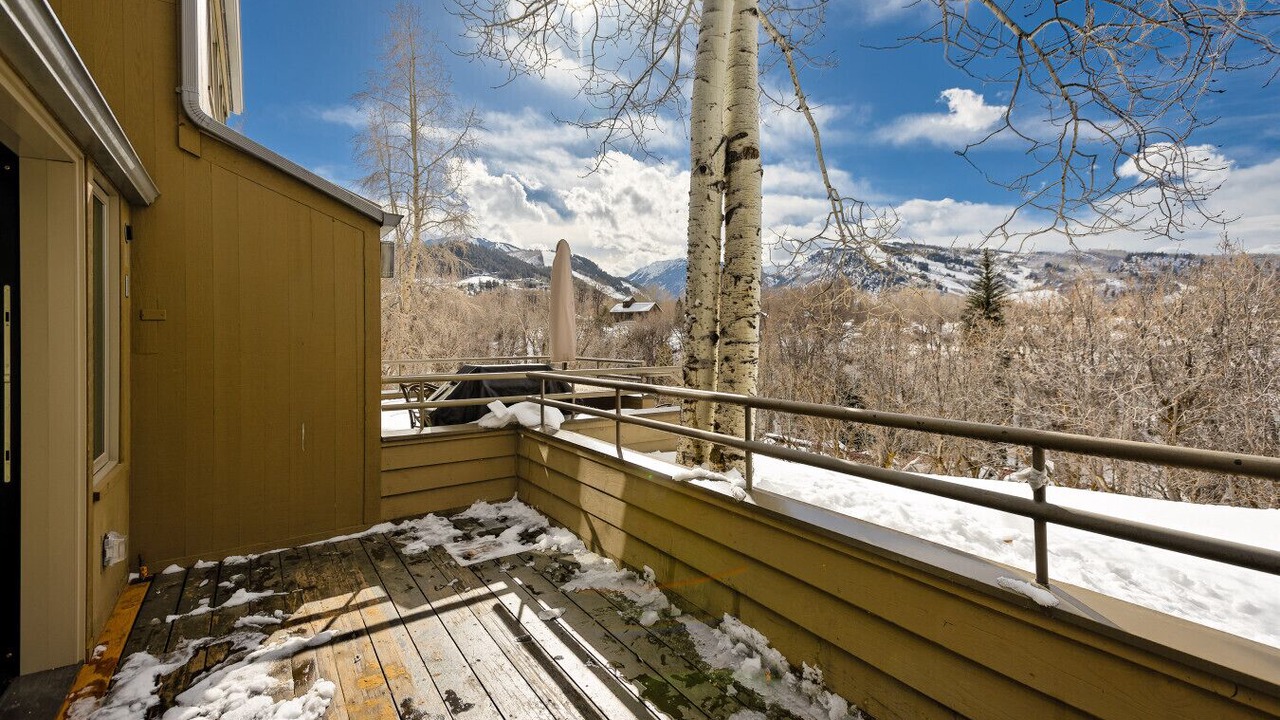 Photo of Patio Balcony in Aspen