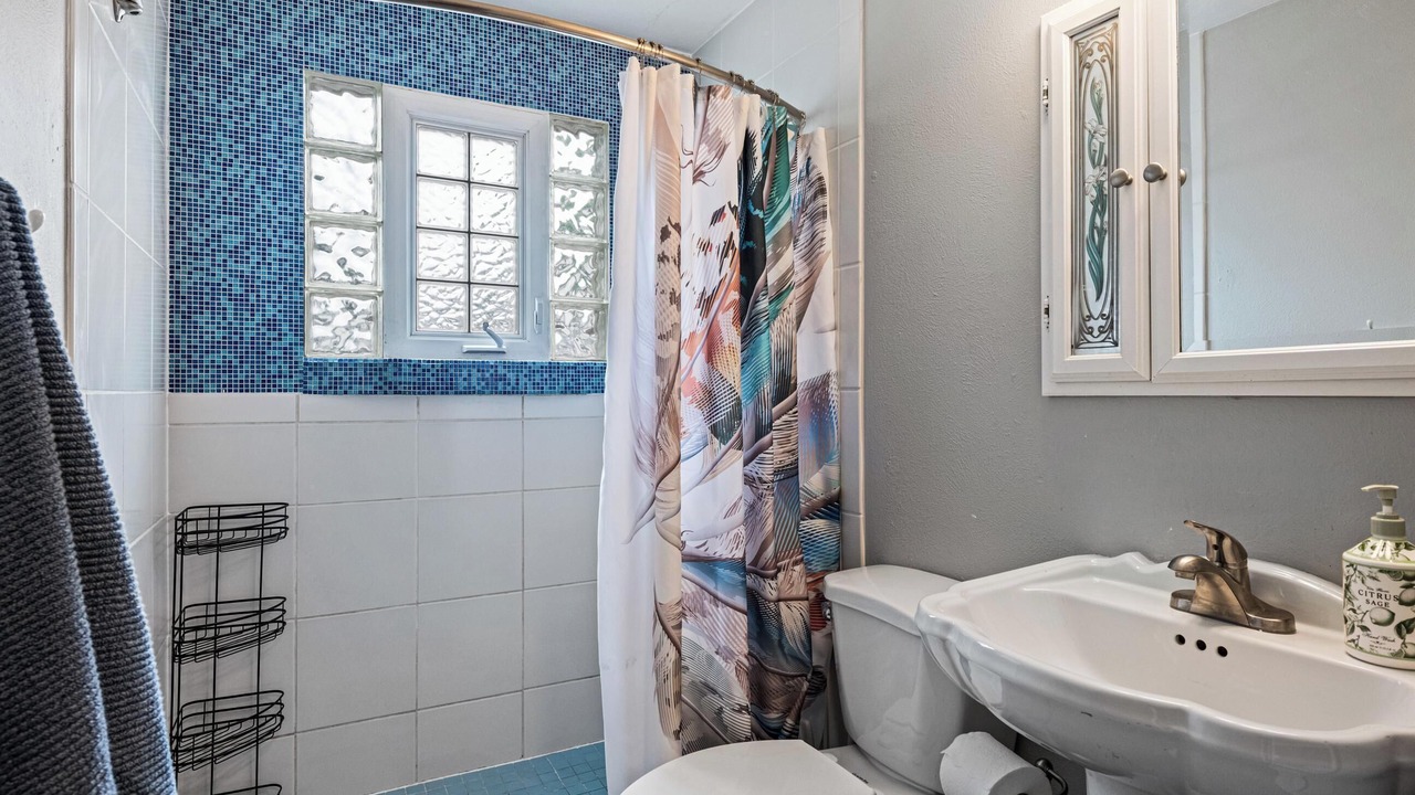 Photo of Bathroom in East Old Golden Rd