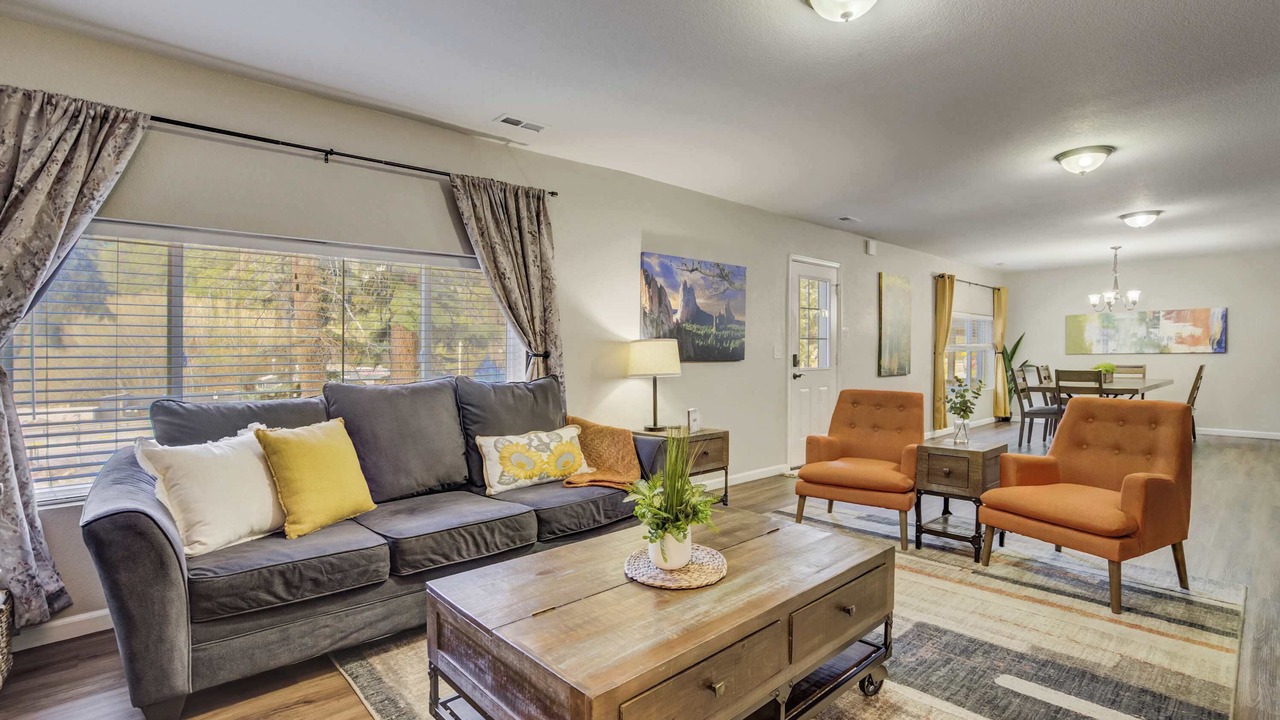 Photo of Bedroom in Cascade